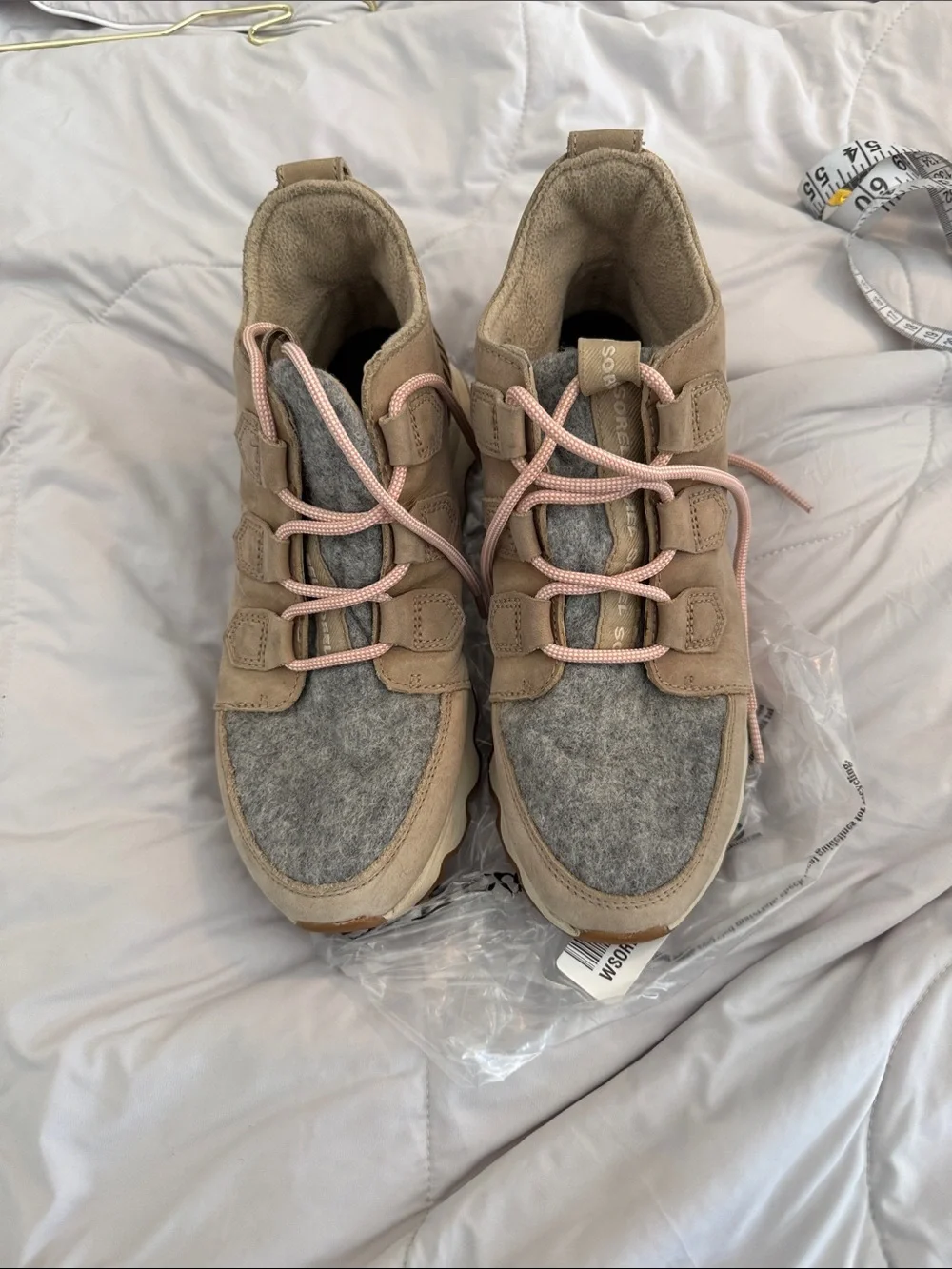 Sorel Beige & Gray Women's Ankle Sneakers with Pink Laces